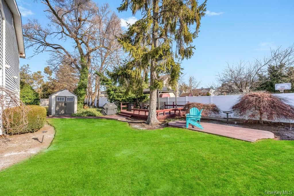 Photo of 57 New South Road, Hicksville, NY 11801 (MLS # 943386)