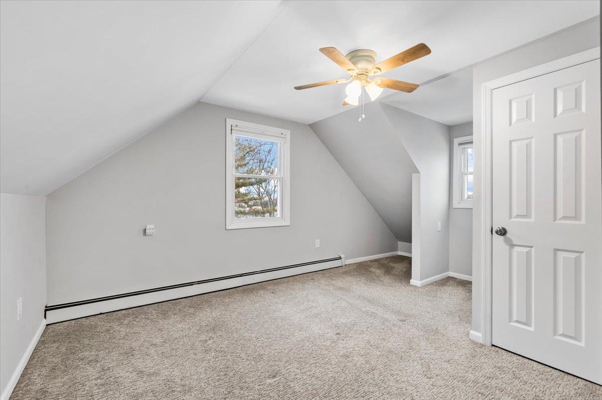 Babylon, New York 11701, United States, 3 Bedrooms Bedrooms, ,2 BathroomsBathrooms,Residential,Pending,18735