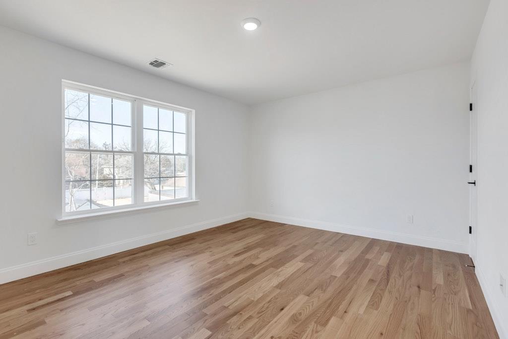 N/C Caroll Avenue, Ronkonkoma, New York image 9