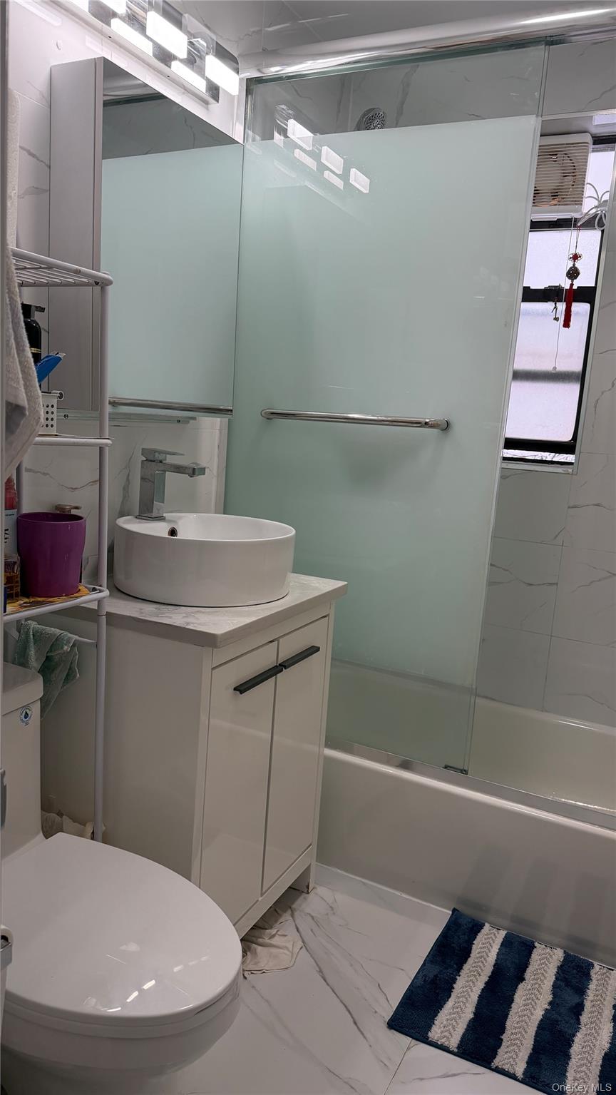 144-11 Sanford Avenue 1N