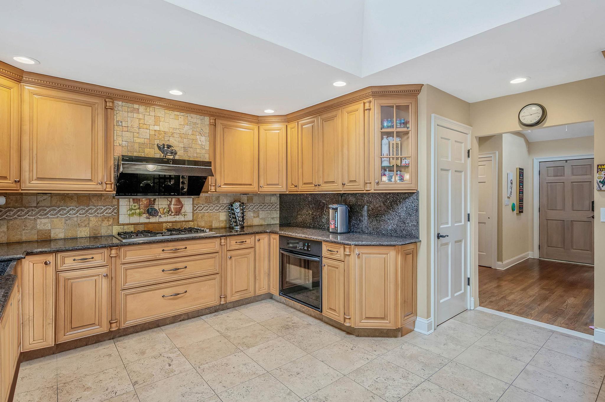 2 Farmview Drive Dr, Dix Hills, New York image 7