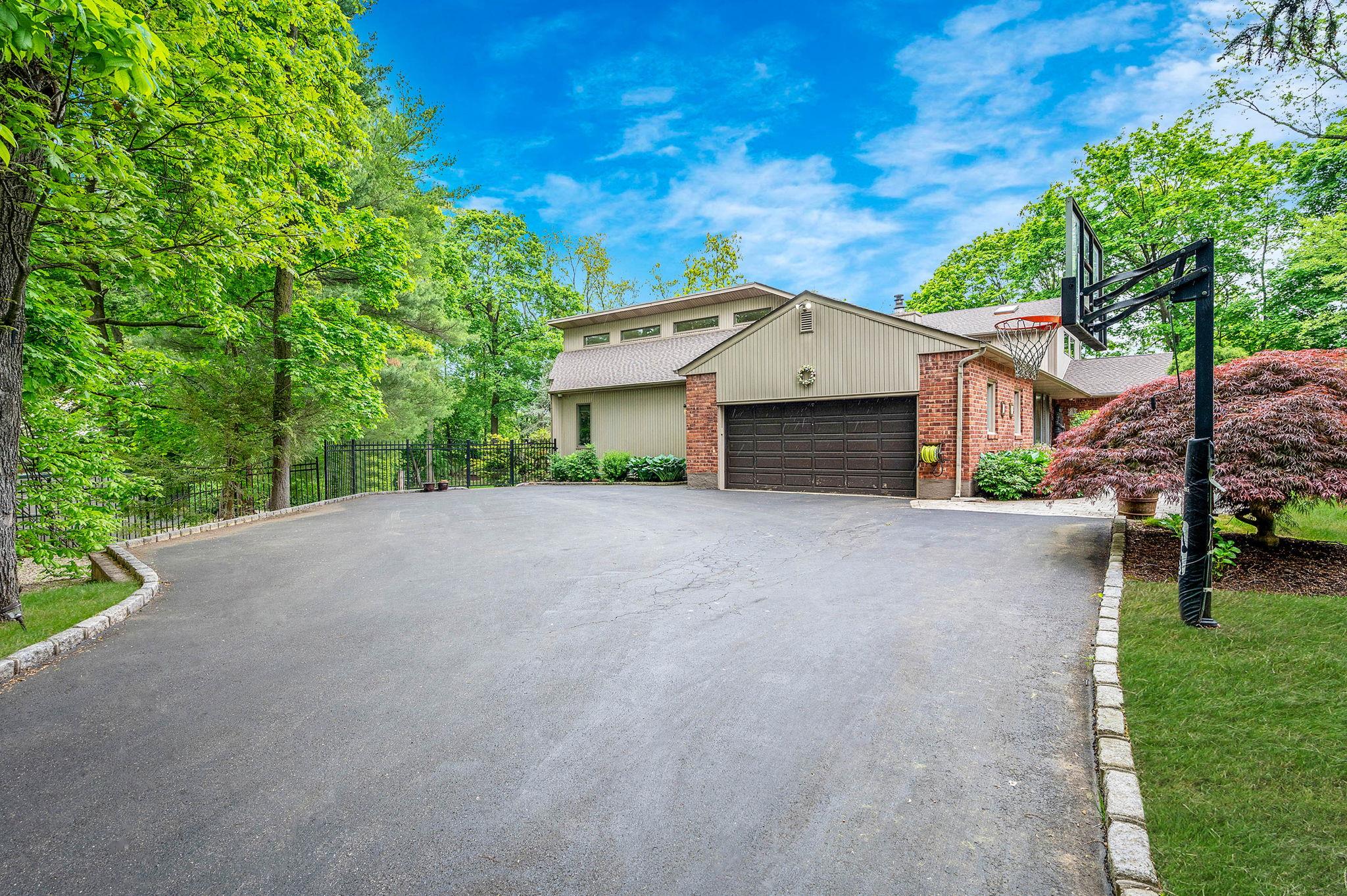 2 Farmview Drive Dr, Dix Hills, New York image 48