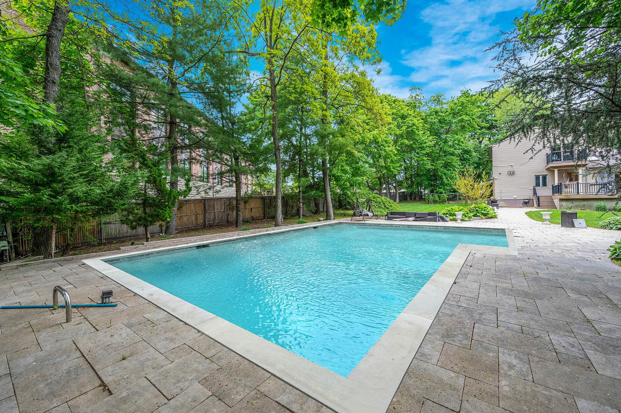 2 Farmview Drive Dr, Dix Hills, New York image 31