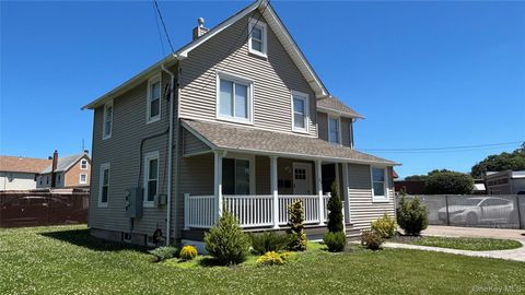 Multifamily For Rent - 23 Arnold Avenue<br/> Suffolk County, West Babylon, NY 11704