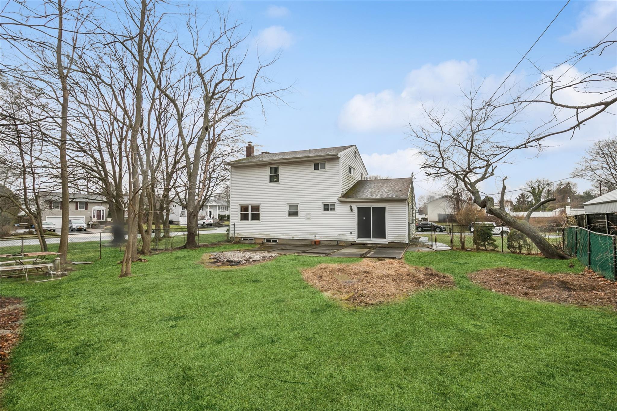 1 Spencer Way, Kings Park, New York image 18