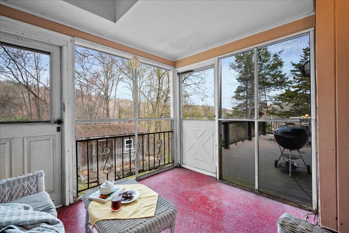 403 Saw Mill River Road, Millwood, New York image 18