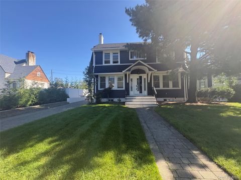Photo of 60 Long Drive, Hempstead, NY 11550 (MLS # 919692)