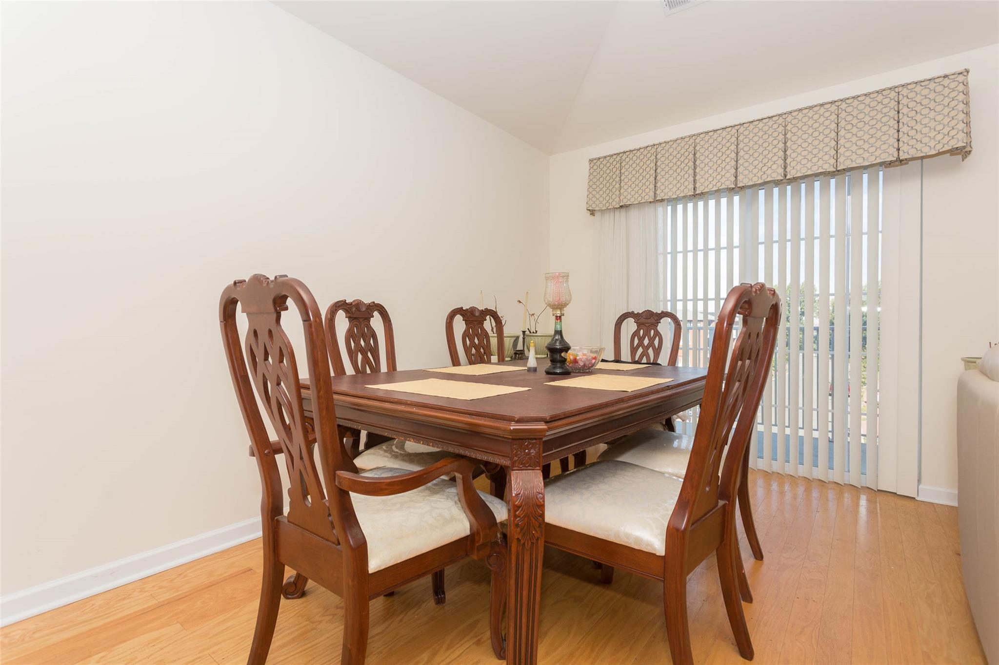 121-10 Powells Cove Boulevard #C, College Point, New York image 3