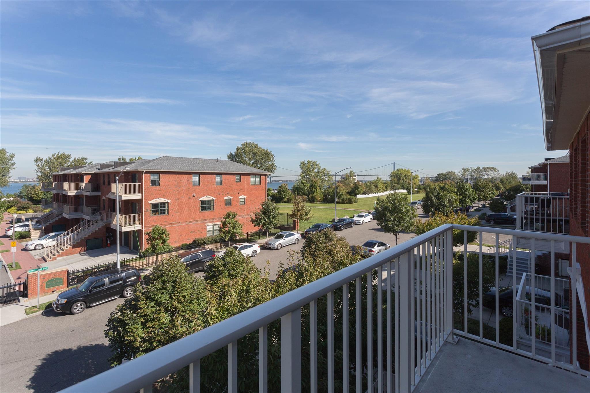 121-10 Powells Cove Boulevard #C, College Point, New York image 6