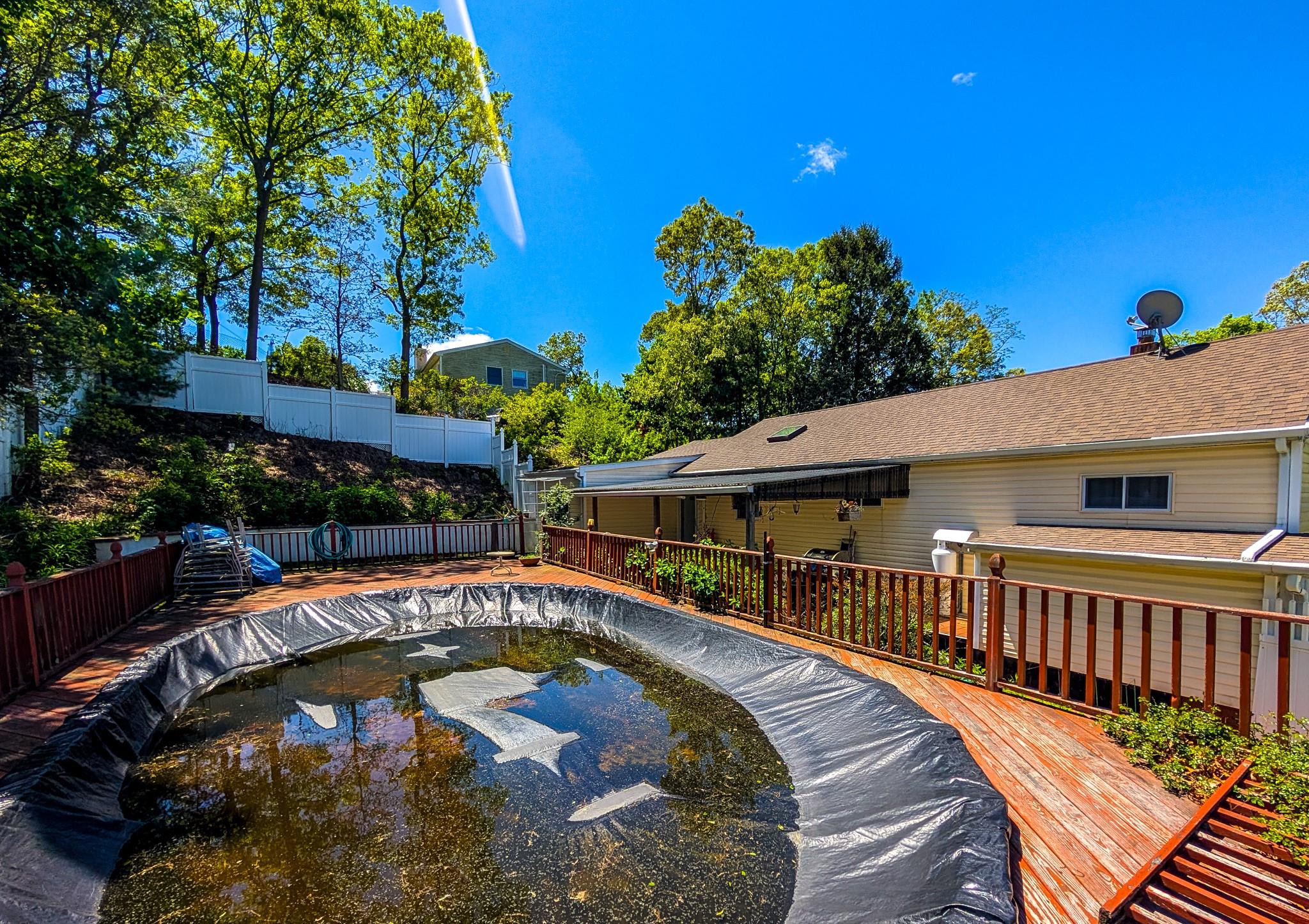 185 Blue Point Road, Selden, New York image 24