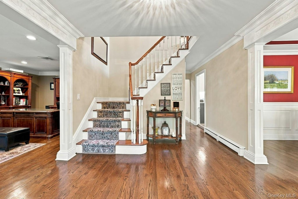 Photo of 26 Astro Place, Dix Hills, NY 11746 (MLS # 1060654)