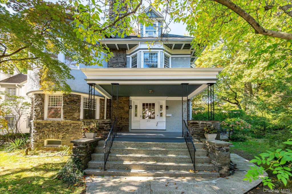 Photo of 257 and 253 Park Hill Avenue, Yonkers, NY 10705 (MLS # 1060418)