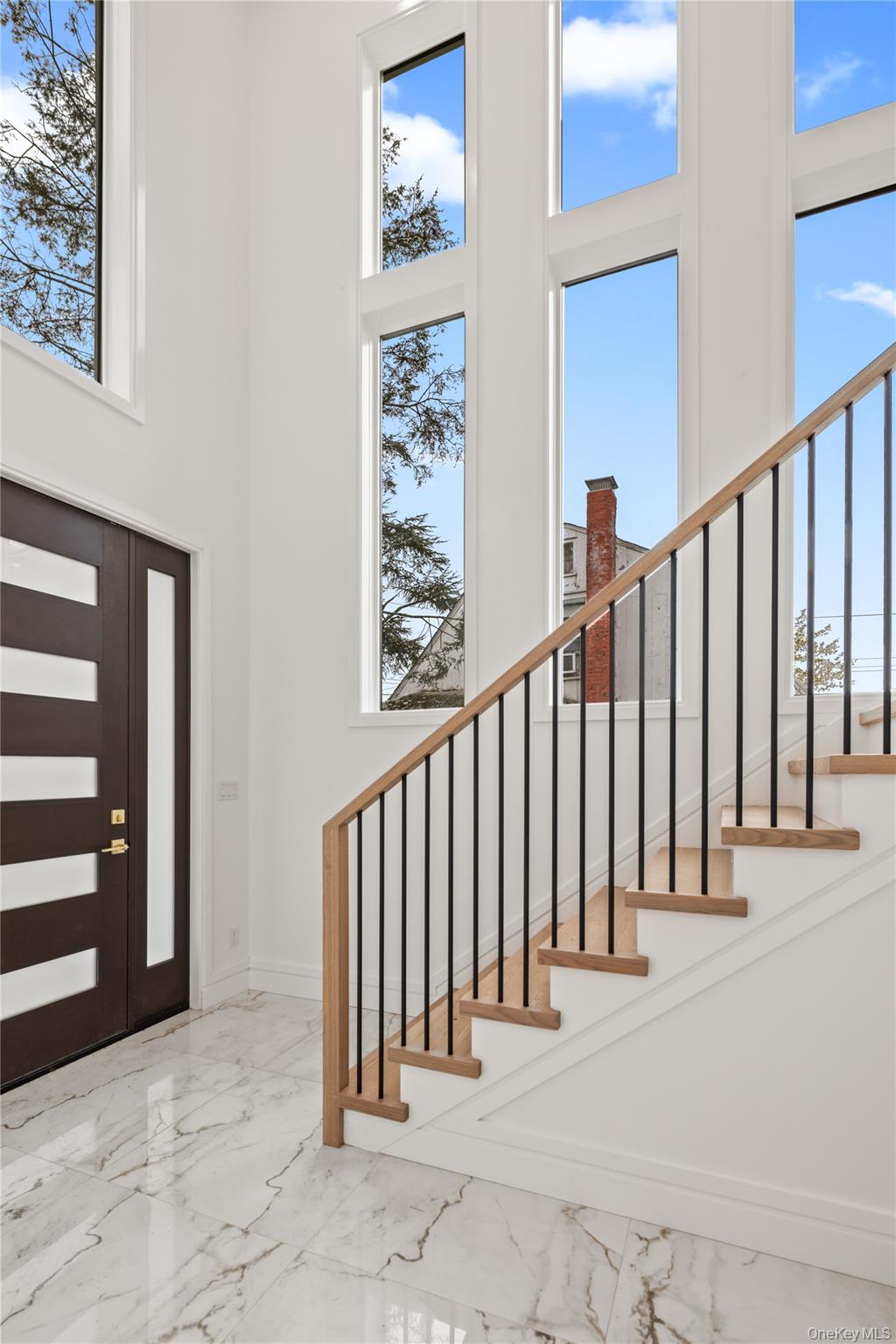 7 Sherwood Avenue 201