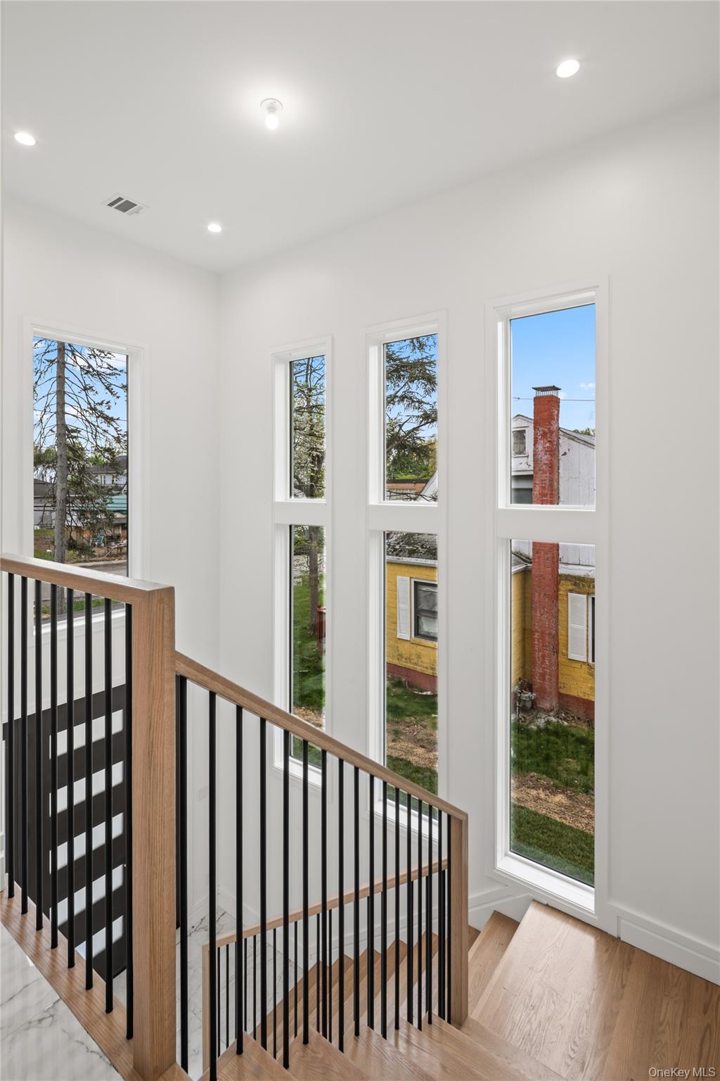 7 Sherwood Avenue 201