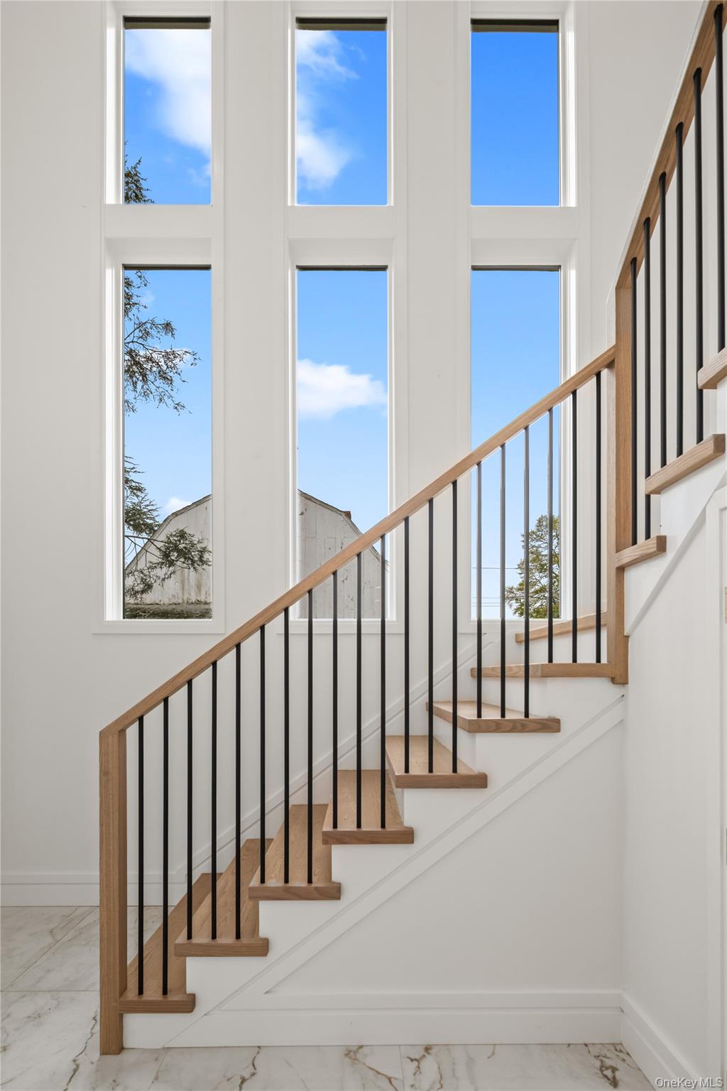 7 Sherwood Avenue 201