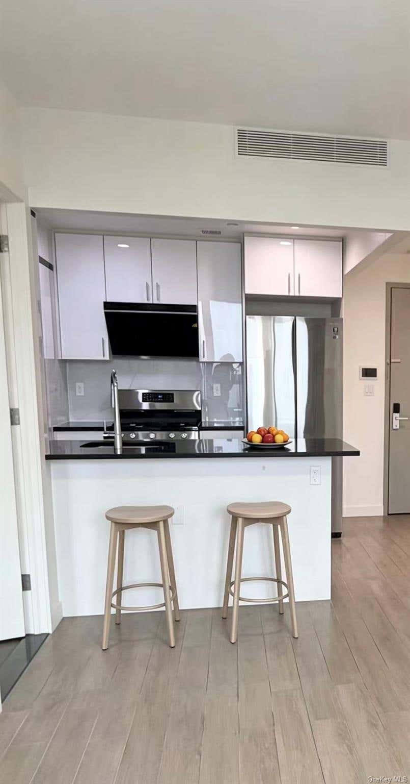 Photo of 144-27 Sanford Avenue #6L, Flushing, NY 11355 (MLS # 1018046)