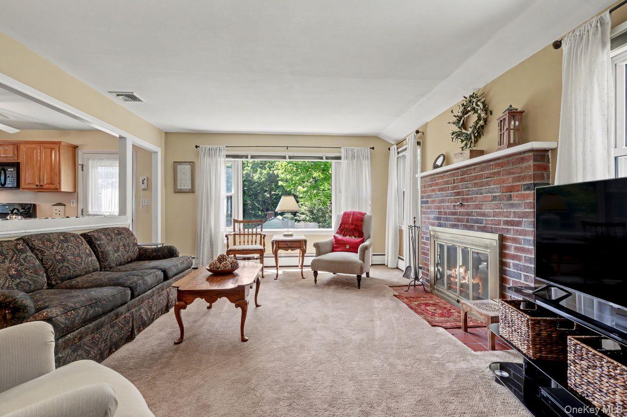 22 Manor Way