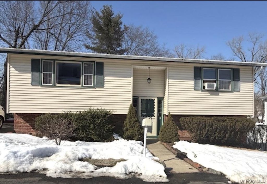 Photo of 12 North Street St, Montrose, NY 10548 (MLS # 965928)