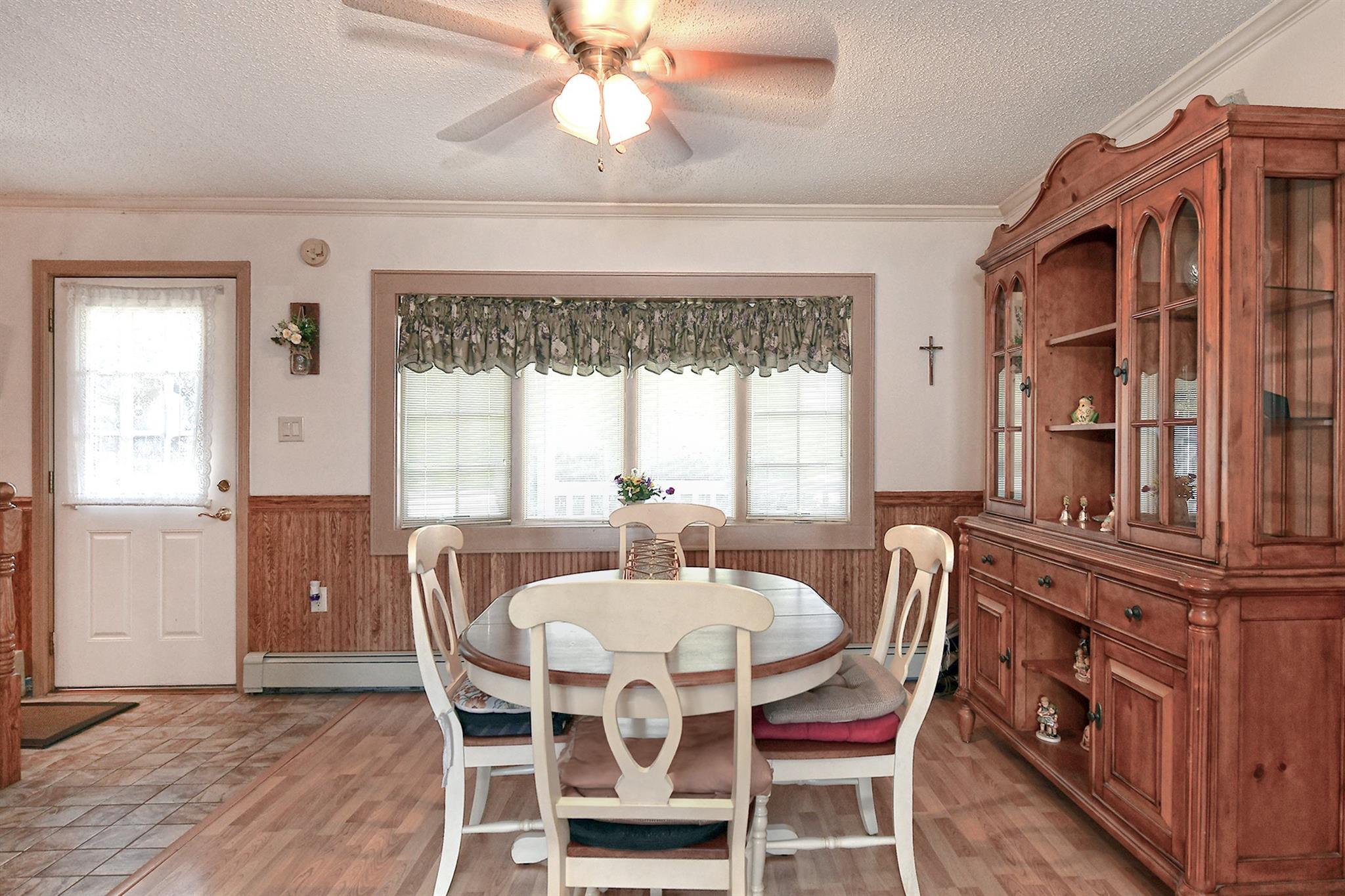 2 Hickory Lane, Levittown, New York image 10