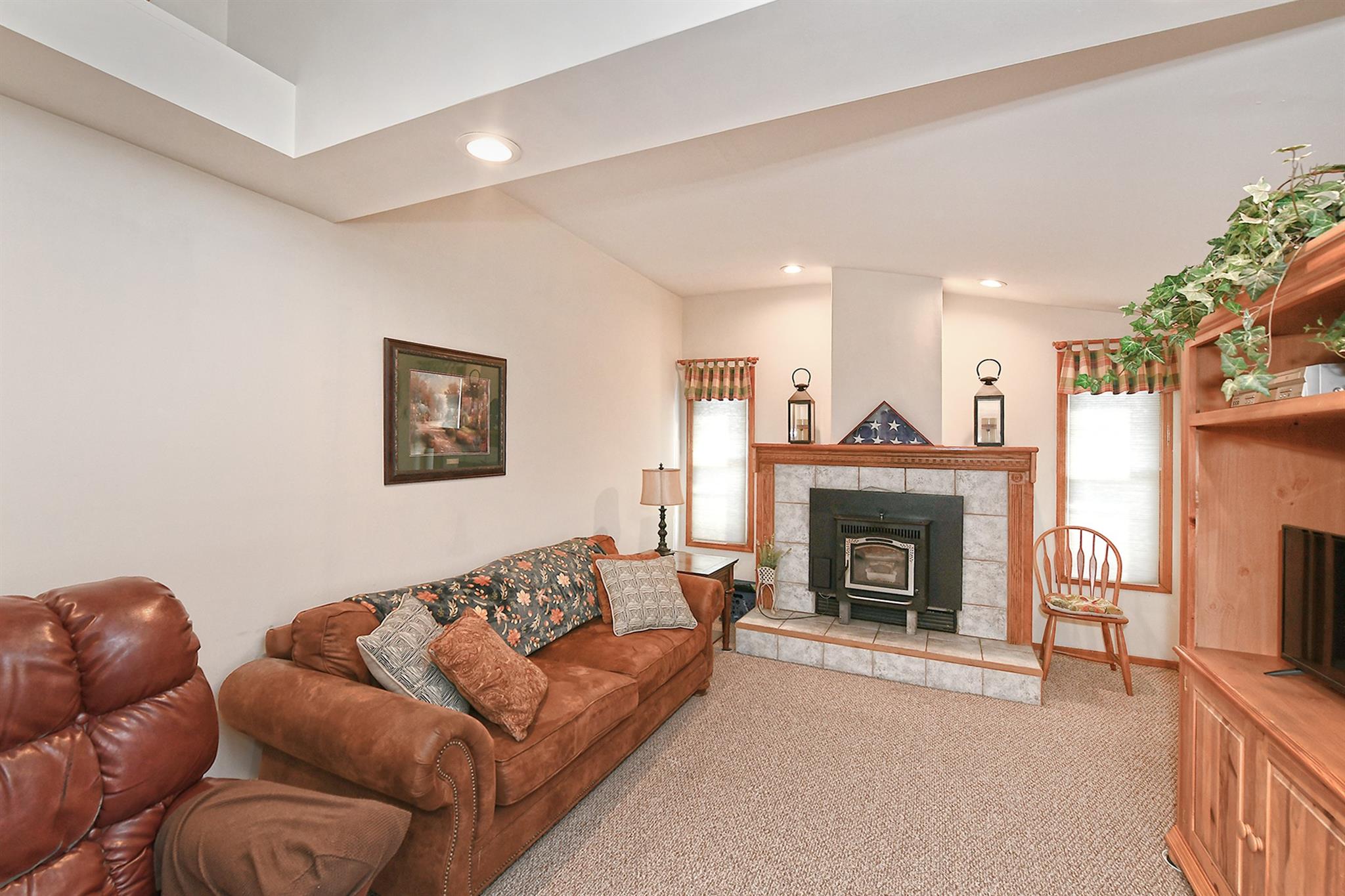 2 Hickory Lane, Levittown, New York image 14