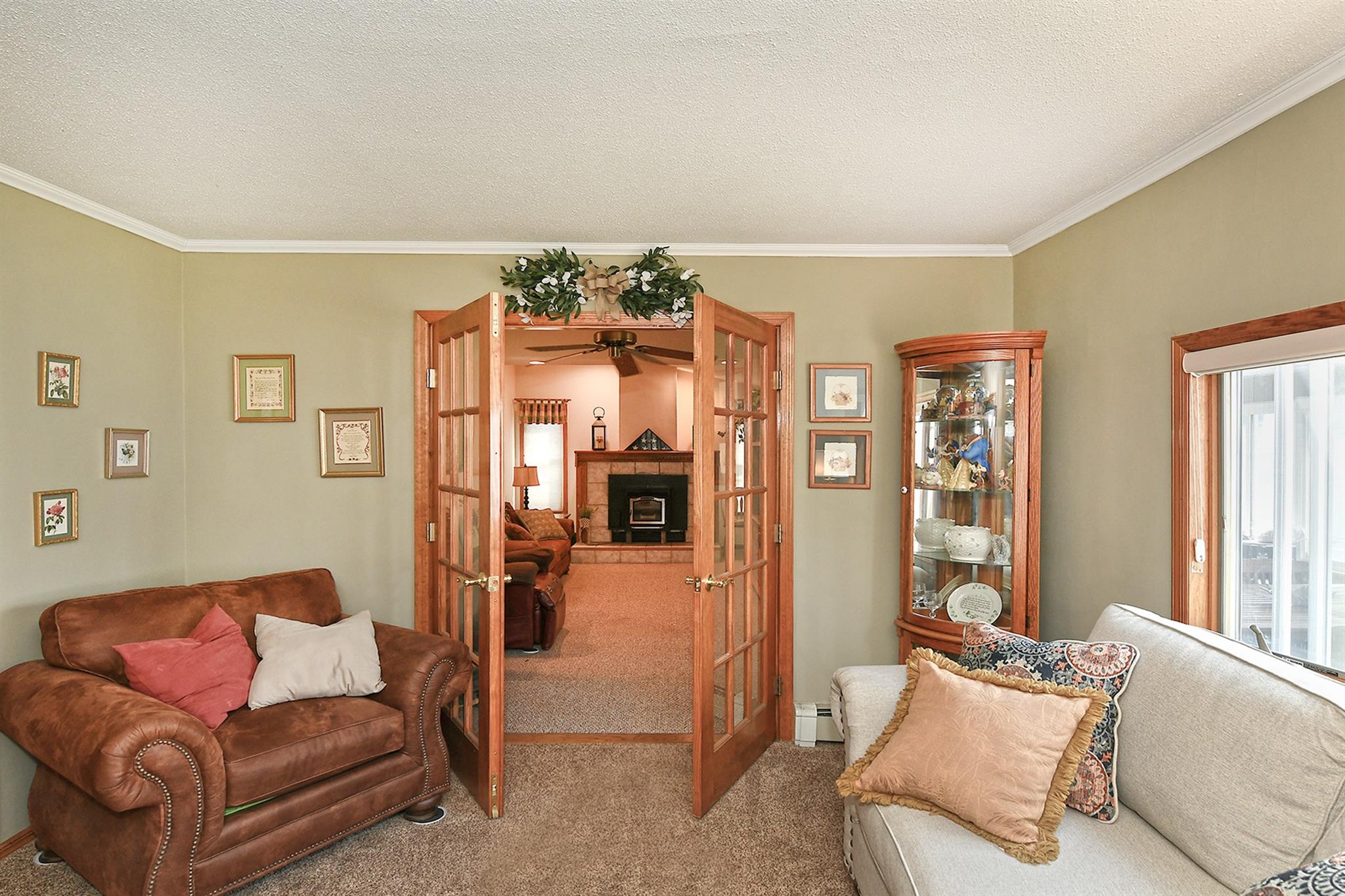 2 Hickory Lane, Levittown, New York image 12