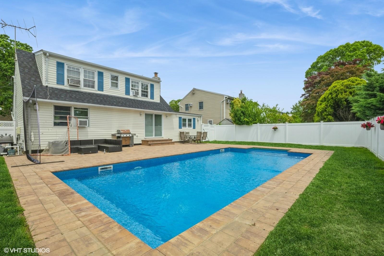 150 Arthur Street, Massapequa Park, New York image 31