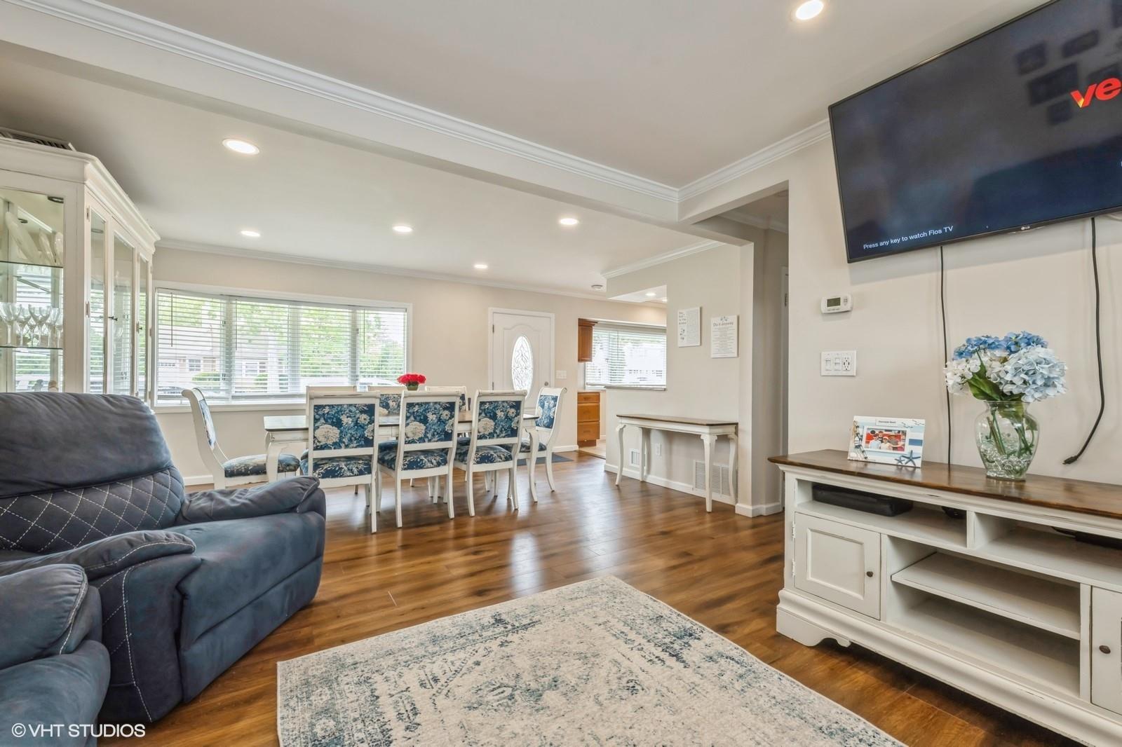 150 Arthur Street, Massapequa Park, New York image 16