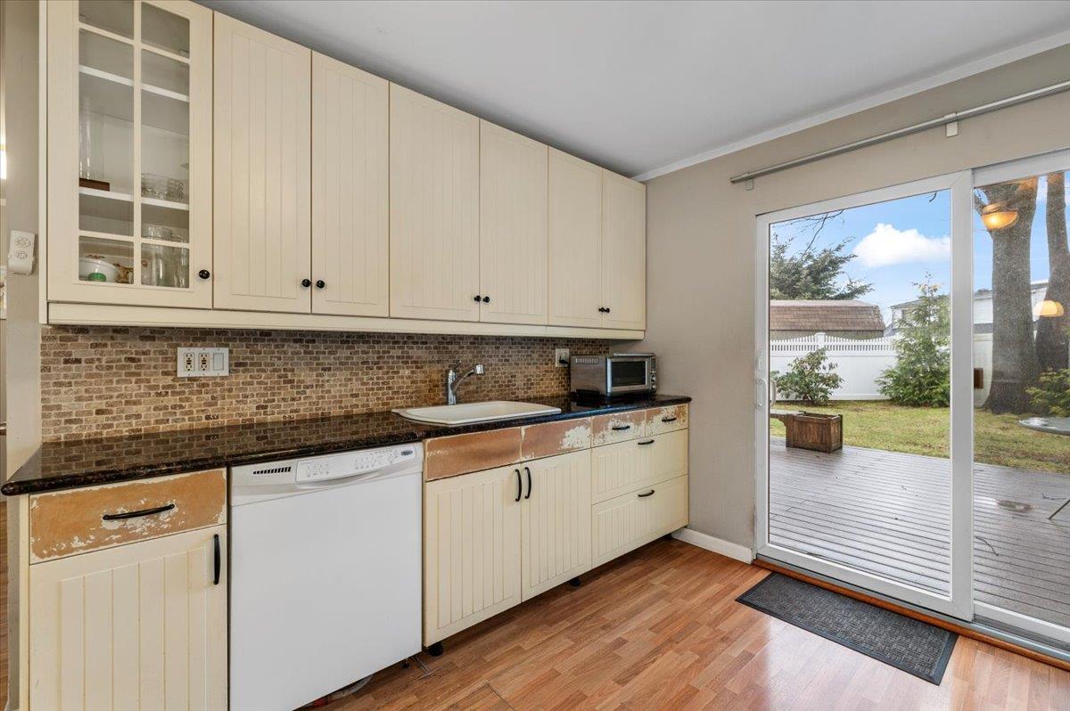 23 Croyden Drive, Massapequa, New York image 11