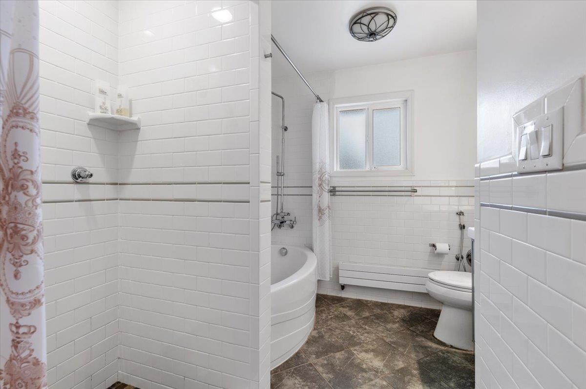 23 Croyden Drive, Massapequa, New York image 20