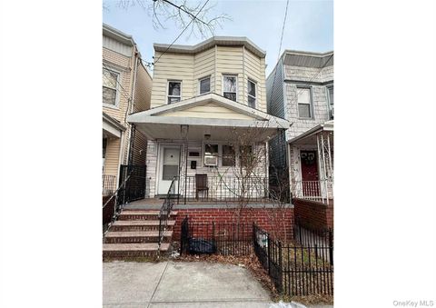 Townhouse For Sale - 86-19 79th Street<br/> Woodhaven, NY 11421