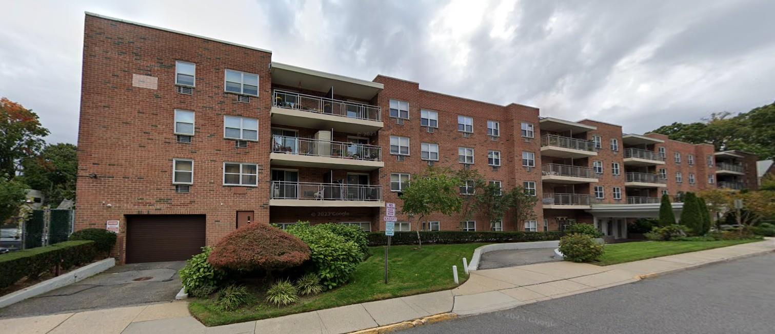 10 Ipswich Avenue #4M, Great Neck, New York image 1
