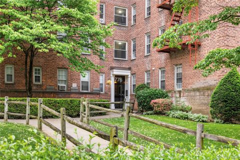 Homes For Sale - 776 Bronx River Road #B41<br/> Westchester County, Bronxville, NY 10708