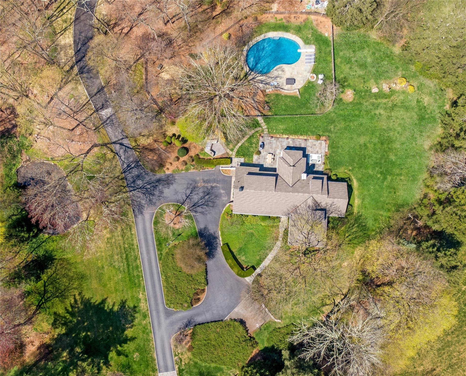 33 North Way, Chappaqua, New York image 2
