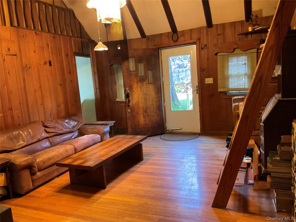 Photo of 32 Crest Drive, Mahopac, NY 10541 (MLS # 1064108)