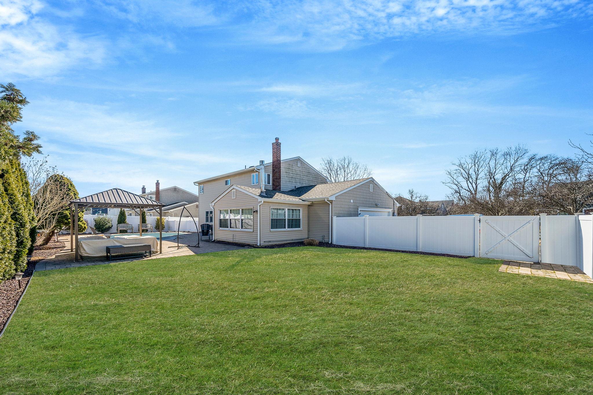 79 Palmer Drive, Sayville, New York image 28