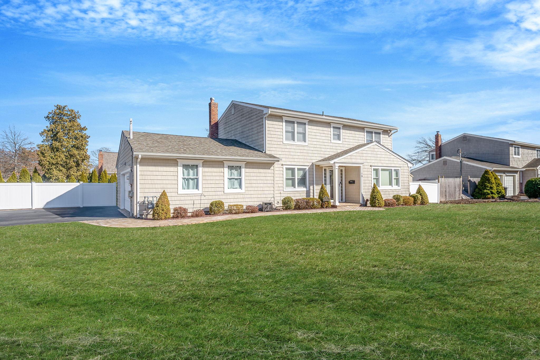 79 Palmer Drive, Sayville, New York image 2