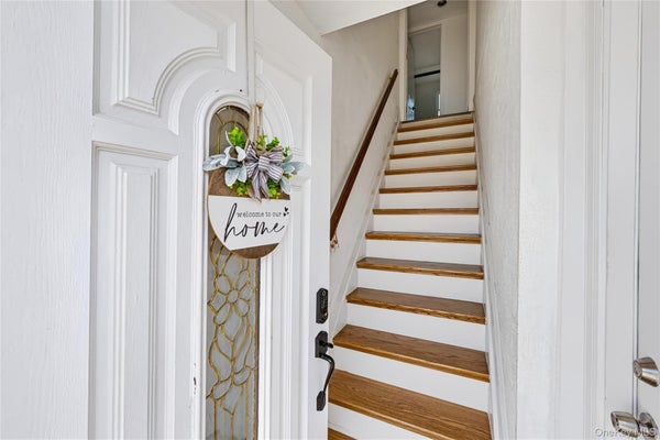 240 KRAMER DR, LINDENHURST, NY 11757 - Image 5d53cfeb0aba4eccdbb85be0bdb271d0/3786218078