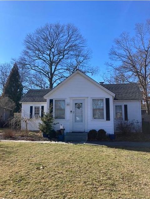 24 Circuit Road Bellport Village NY 11713