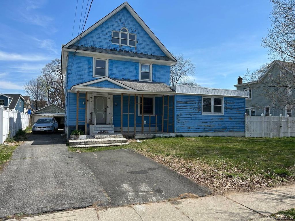 Photo of 31 East Avenue, Freeport, NY 11520 (MLS # 987670)