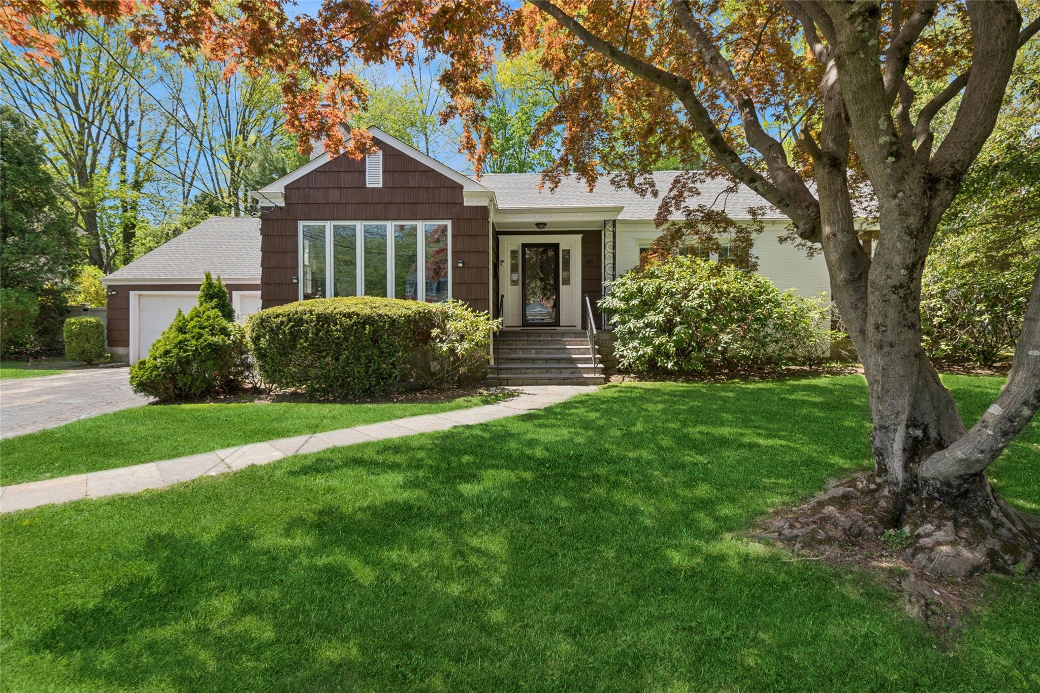 45 Richbell Road Rd, White Plains, New York image 1
