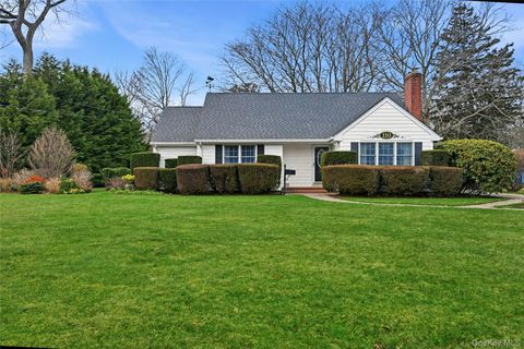 110 Macon Avenue Sayville NY 11782