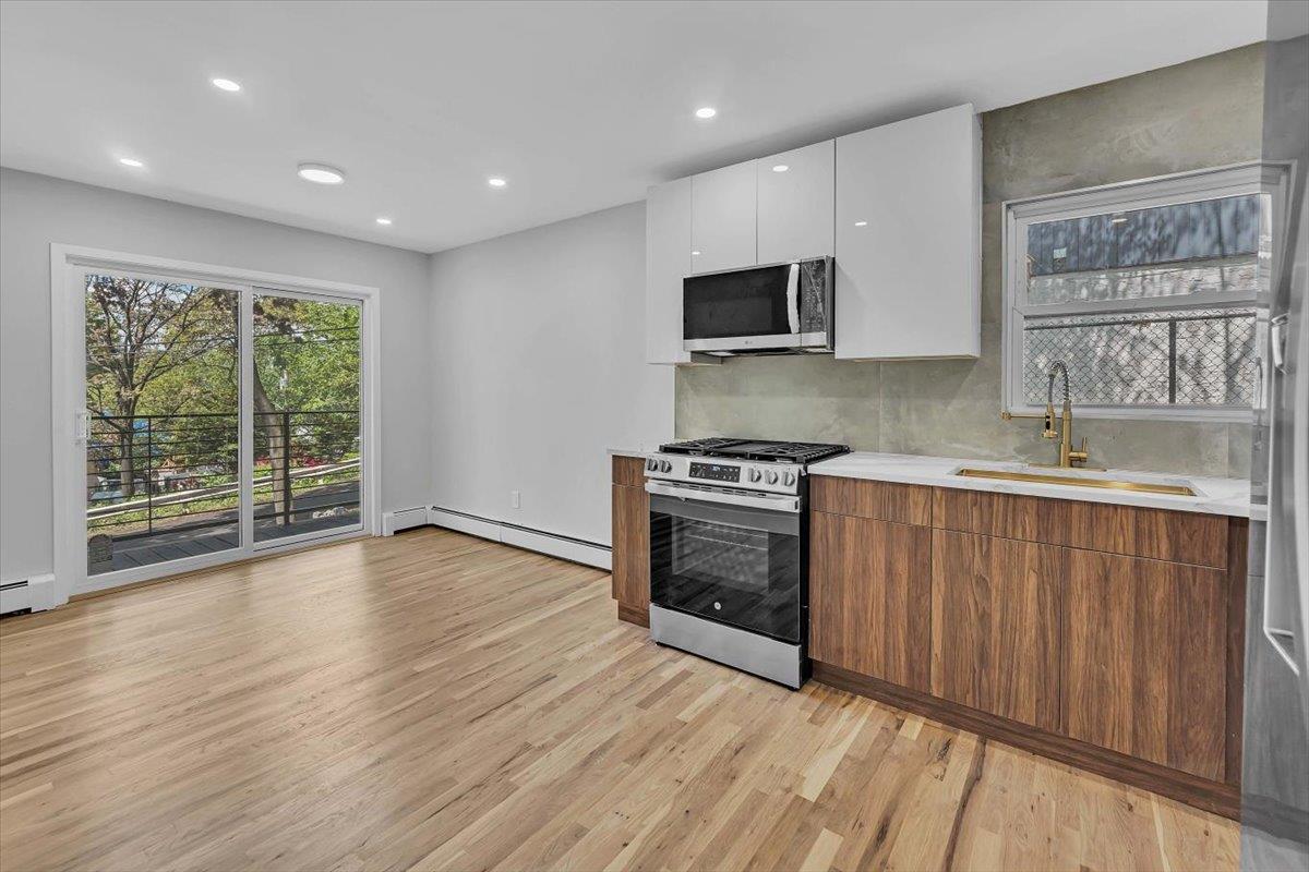 68 Ridgeview Avenue