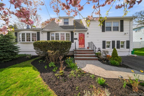 Homes For Sale - 22 Grand Avenue<br/> Rockland County, Tappan, NY 10983