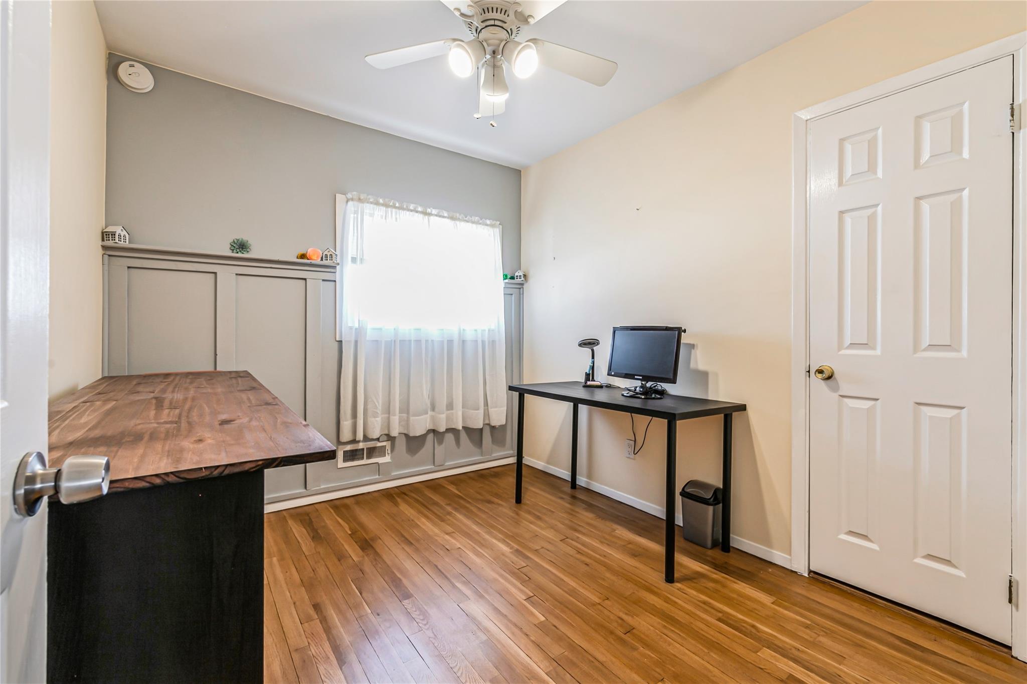 263 E 3rd Street, Deer Park, New York image 12