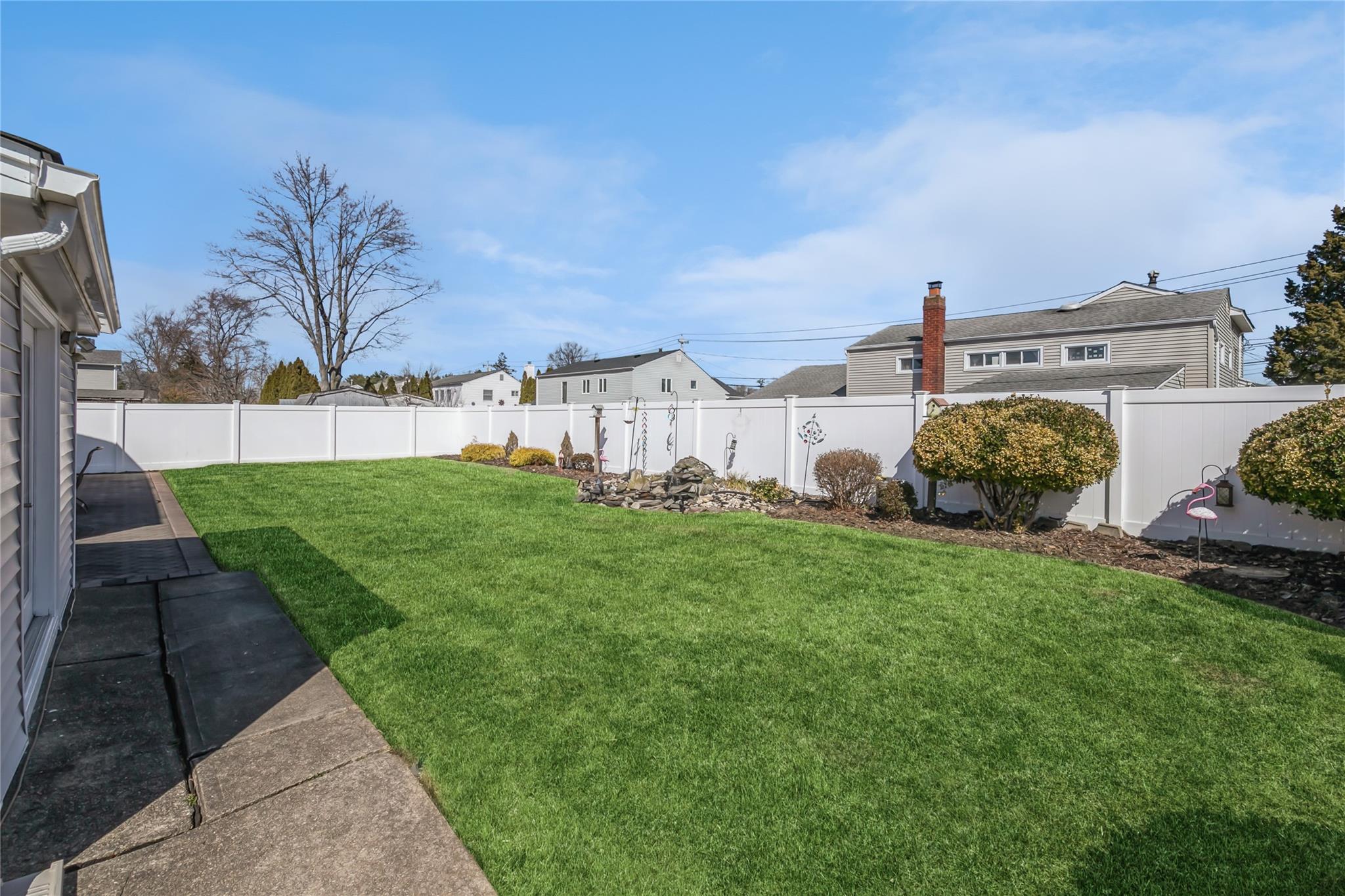 263 E 3rd Street, Deer Park, New York image 45