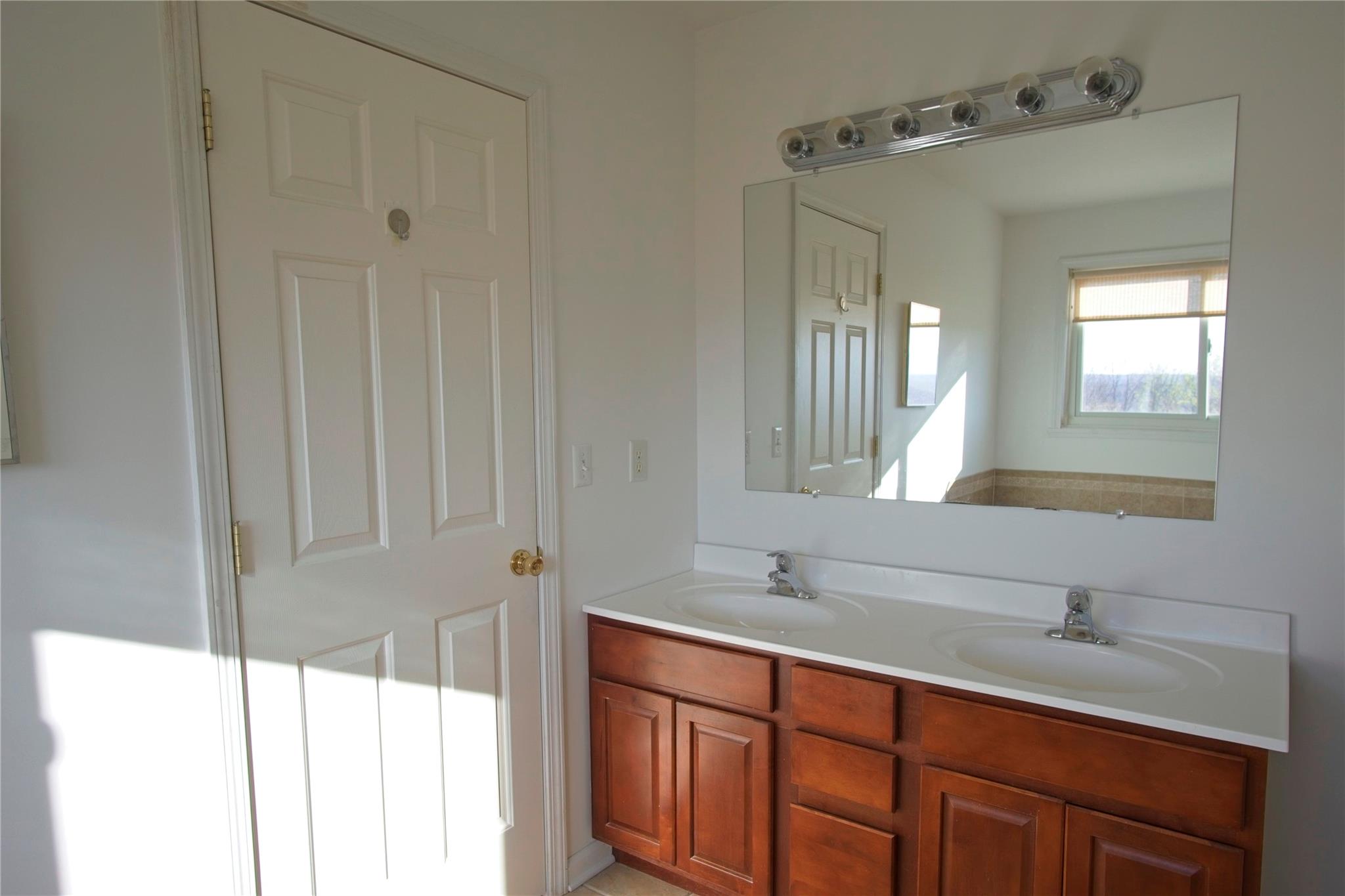 5 Van Winkle Road, Hudson, New York image 8