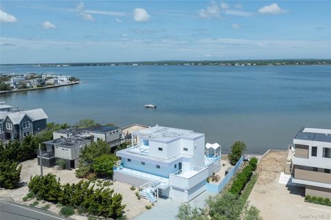 Homes For Sale - 398 Dune Road<br/> Westhampton Beach, NY 11978