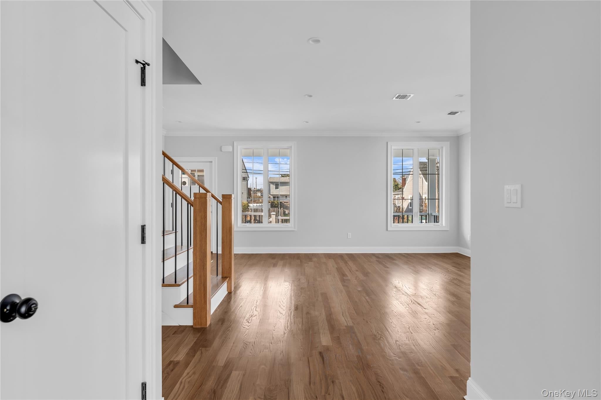 2437 Archer Street