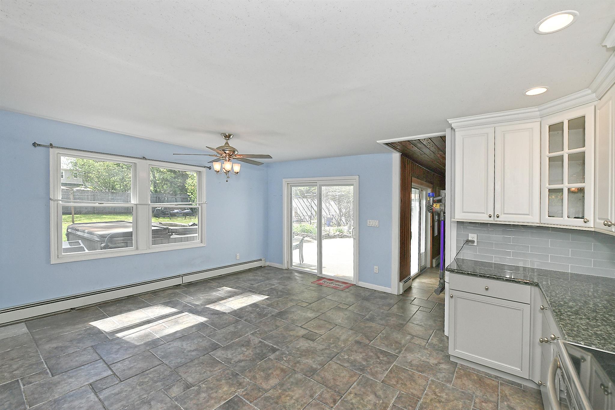 63 William Street, Copiague, New York image 5