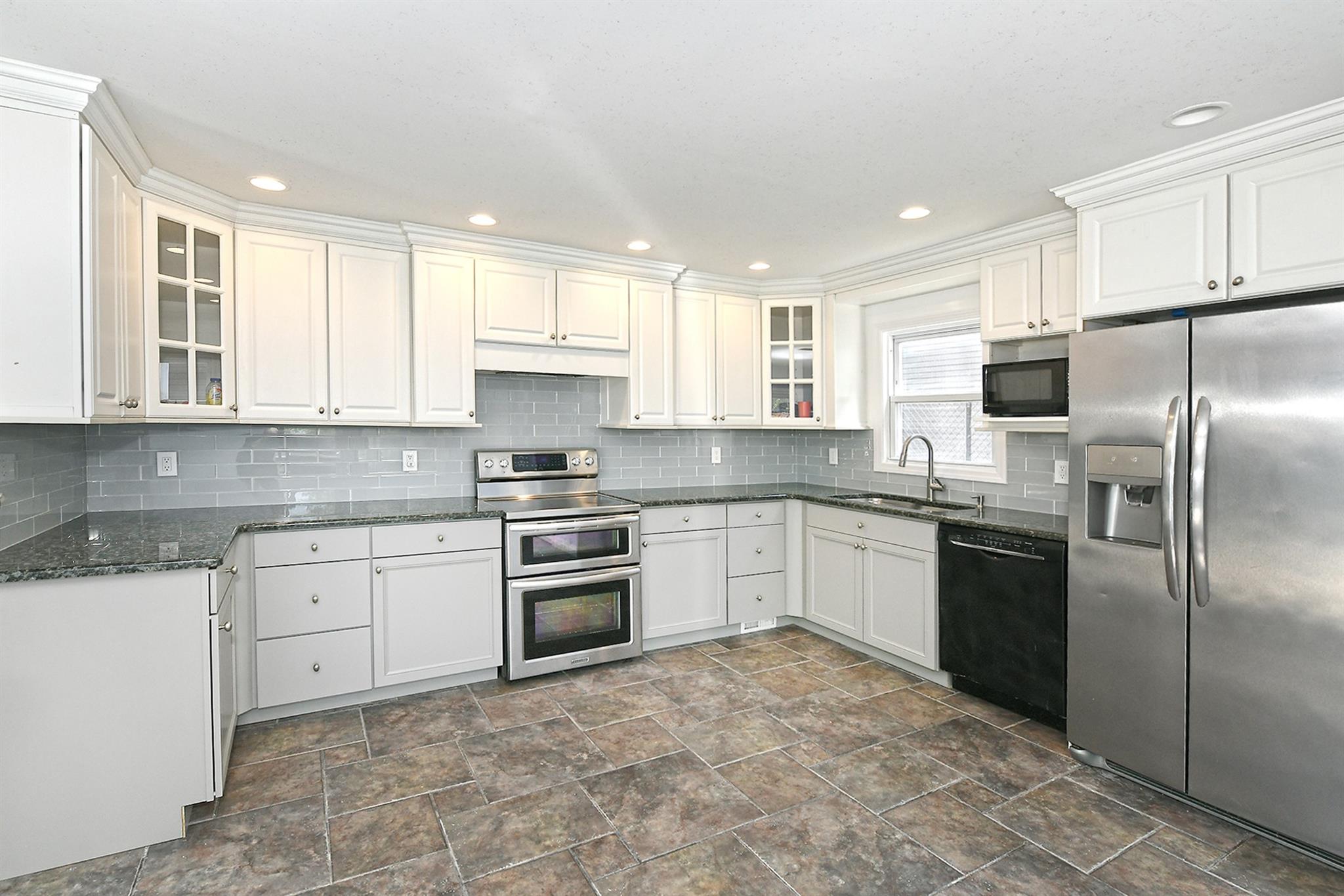 63 William Street, Copiague, New York image 6